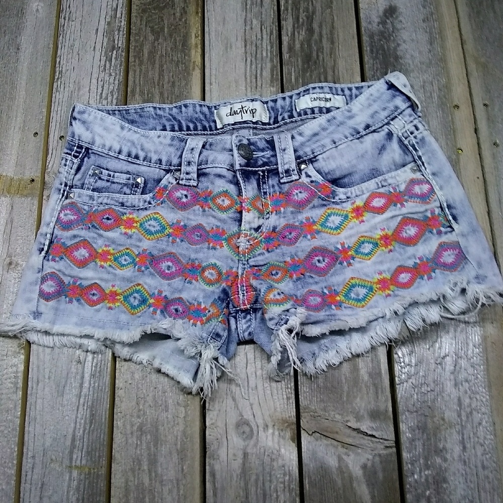 Daytrip Capicorn Aztec Shorts